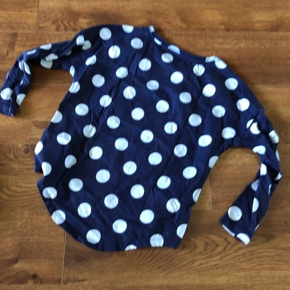 Old Navy blue & white polka dot softest tee Long sleeve cotton shirt in size XS